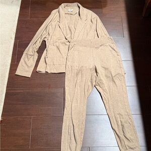 Pact Beige Lounge Set